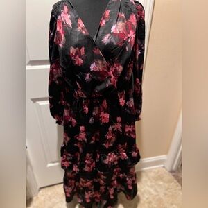 Terra & Sky Black and Pink Floral Long Sleeve Dress
